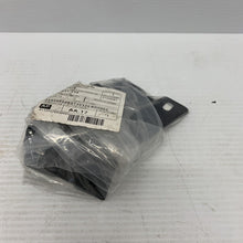 Load image into Gallery viewer, NEW VW CADDY ALLTRACK VARIANT SAB FRONT LEFT FENDER HOLDER 2K5821135 GENUINE