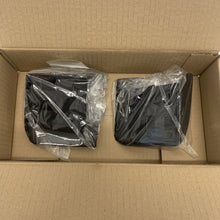 Load image into Gallery viewer, DISCOVERY 5 WING MOULDINGS FOR SIDE STEP FIT NEW GENUINE VPLRP0358