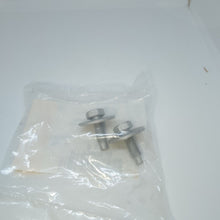 Load image into Gallery viewer, NEW GENUINE LAND ROVER SCREW M6 X 16 Hex / X2- RYG500830