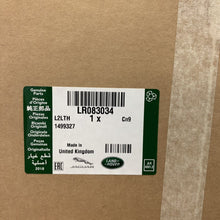 Load image into Gallery viewer, Genuine Land Rover Discvoery 5 17 rear towing hook cover lr083034
