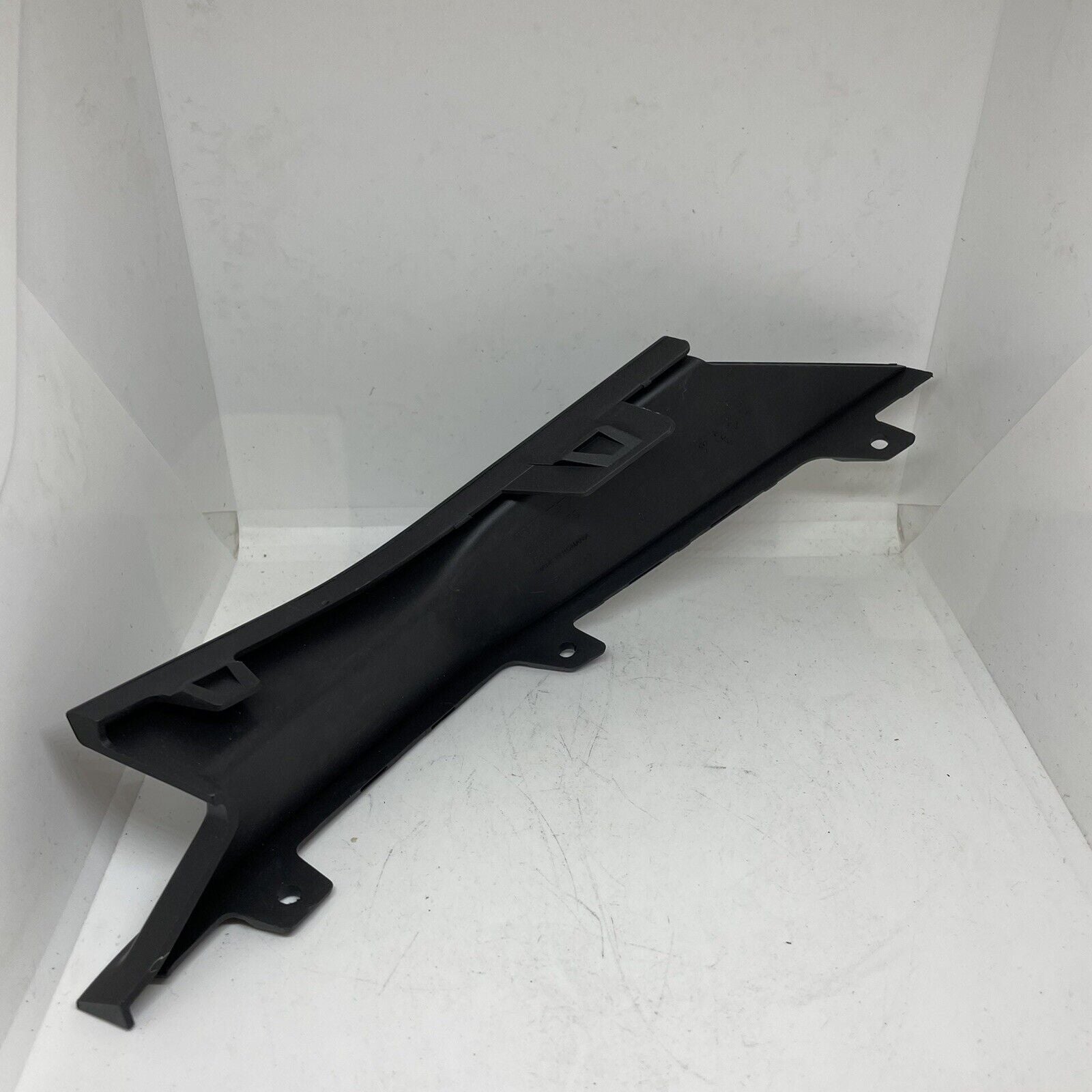 VOLVO XC90 MK2 Front Right Bumper Louvre 31383959 NEW GENUINE 