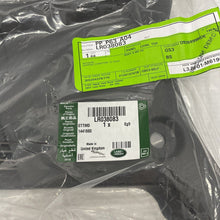 Load image into Gallery viewer, GENUIE RR SPORT 2014 - ONWARDS - COWL TOP END - LH GENUINE - LR038083