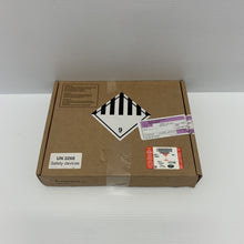 Load image into Gallery viewer, DISCOVERY 3 &amp; 4 RANGE ROVER SPORT FRONT SEAT BELT BUCKLE RH !!GENUINE!! LR009288