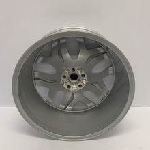 Load image into Gallery viewer, Genuine Land Rover Range Rover Sport svr 21inch alloy wheel LR062327