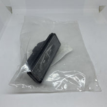 Load image into Gallery viewer, VAUXHALL GRANDLAND X 2017-19 OFFSIDE/RIGHT REAR NUMBER PLATE LIGHT 9815226680