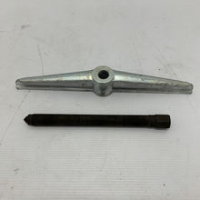 Load image into Gallery viewer, Genuine IVECO Bridge 99341004