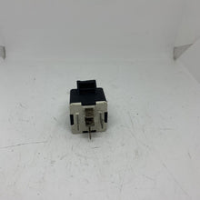 Load image into Gallery viewer, Genuine Renault Relay 7700810926