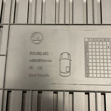 Load image into Gallery viewer, Genuine Skoda Fabia Rear Mats 6b0862452 6b0862451