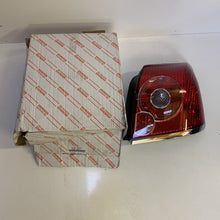 Load image into Gallery viewer, genuine TOYOTA Avensis 2007 CBA-AZT250 Left Tail Light 8155105200