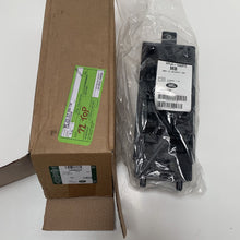 Load image into Gallery viewer, GENUINE NEW Range Rover 13- sport 14- discovery 5 17- Onwards Fuse Box LR080334