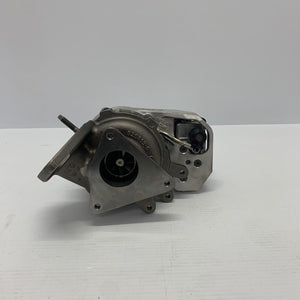 Genuine Jaguar F-Pace 16- turbo turbocharger t4a8248