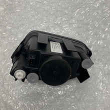 Load image into Gallery viewer, Genuine Jaguar XJ 95-97 Fog Lamp 90569128 RHS