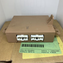 Load image into Gallery viewer, Genuine Mazda amp control  brand new F15161540A