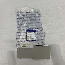 Load image into Gallery viewer, NEW ORIGINAL VOLVO V90 CROSS COUNTRY CONSOLE FRONT ASTRAY COVER RHD 31420955