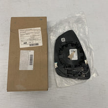 Load image into Gallery viewer, VOLKSWAGEN PASSAT B7 Front Right Door Mirror Glass RHD 3C8857522D NEW GENUINE
