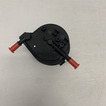 Load image into Gallery viewer, GENUINE FORD FIESTA 1.4 DIESEL FUEL FILTER P/N 1677302