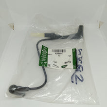 Load image into Gallery viewer, NEW GENUINE JAGUAR FUEL RAIL AND INJECTORS/OUTLET HOSE - VACUUM - AJ88894