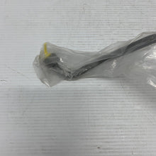 Load image into Gallery viewer, Genuine Land Rover Defender 87-06 hose pipe to oil cooler v8 esr1915