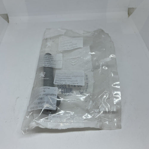 GENUINE  SCREW CZX RDL 9831769480