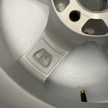 Load image into Gallery viewer, Genuine Dezent Alloy Wheel KBA47672 6J X 15H2