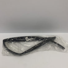 Load image into Gallery viewer, Genuine Land Rover Defender 2020 rh door glass run lr131166