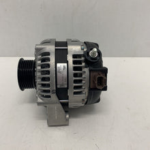 Load image into Gallery viewer, Genuine Land Rover Range Rover sport 05-09 alternator brand new LR010514