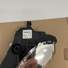 Load image into Gallery viewer, 47090876