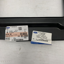 Load image into Gallery viewer, Genuine 2478491 - FORD OE 2478491 REAR RIGHT EYEPIECE