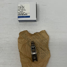 Load image into Gallery viewer, Genuine Ford C-Max/ Focus/ Kuga/ Mondeo/ Edge 2.0L Valve Rocker Arm - 2457376