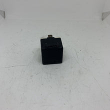 Load image into Gallery viewer, Genuine Renault Relay 7700810926