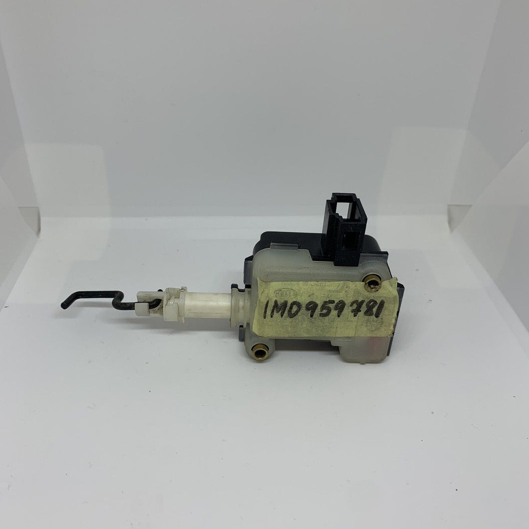 Audi A6 C5 Avant and Saloon Boot Locking Solenoid New Genuine 1M0959781