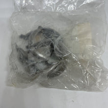 Load image into Gallery viewer, LAND ROVER FREELANDER 2 L359 EGR Valve Clamp LR001003 NEW GENUINE