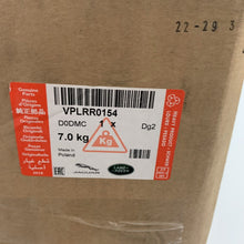 Load image into Gallery viewer, GENUINE ALL NEW DISCOVERY 5 - CROSS BARS (VPLRR0154)