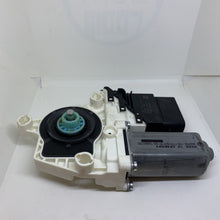 Load image into Gallery viewer, Genuine vw golf/jetta/passat Window regulator motor right 3C0959704B VW3