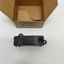 Load image into Gallery viewer, 46894646