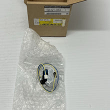 Load image into Gallery viewer, 47003021