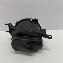 Load image into Gallery viewer, Genuine Peugeot Citroen DS 1427F2 AIR FILTER