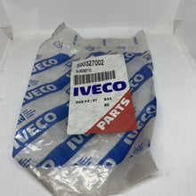 Load image into Gallery viewer, GENUINE IVECO DAILY 99-06 SIDE MOULDINGS CLIP x1