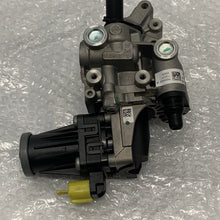 Load image into Gallery viewer, Genuine VOLVO XC60 MK2 EGR Valve 36003300