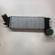 Load image into Gallery viewer, Genuine Peugeot 807 Citroen C8 Fiat Ulysse Phedra 2.0 2.2 Intercooler Charger