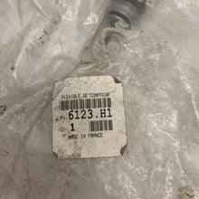 Load image into Gallery viewer, Genuine Peugeot Citroen DS 6123h1 SPEEDOMET CABLE