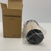 Load image into Gallery viewer, VW AUDI 1.6 2.0 TDI DIESEL FUEL FILTER GOLF PASSAT A3 Q2 Q3 GENUINE 5Q0127177D