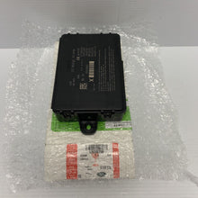 Load image into Gallery viewer, Genuine Land Rover Range Rover anti theft alarm control module lr080756