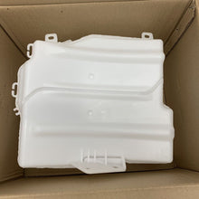 Load image into Gallery viewer, Genuine Fiat Reservoir brand new 600622039