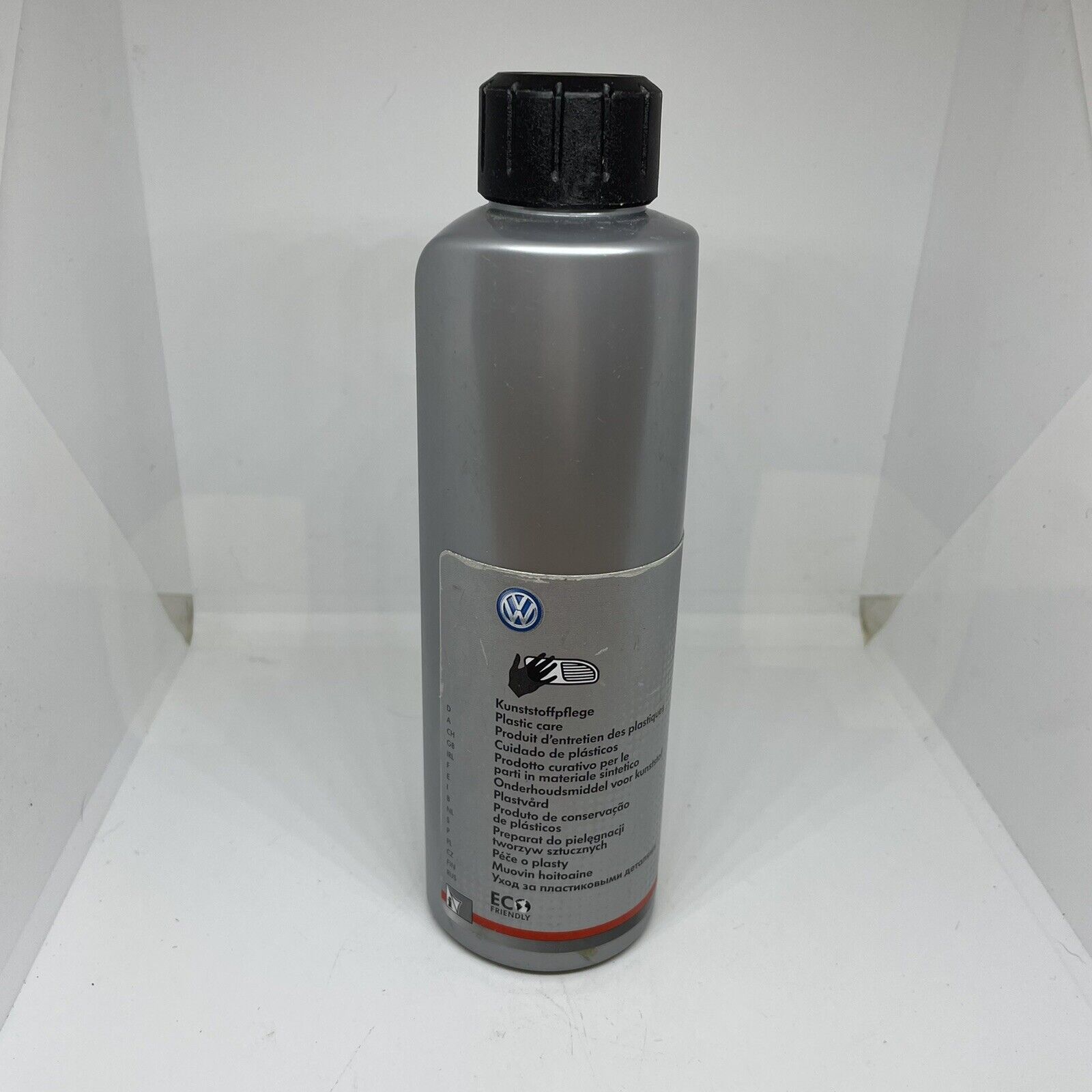 Volkswagen 000096314B Plastic Care 250 ml – Genuine Parts Ltd