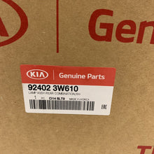 Load image into Gallery viewer, Genuine Rear Light Kia Sportage Mk3 2014-16 Right 924023W610
