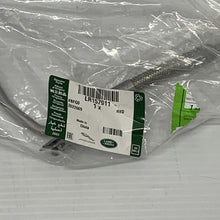 Load image into Gallery viewer, Genuine Land Rover Range Rover Oil Feed Pipe LR157911