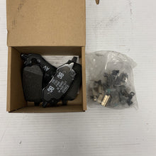 Load image into Gallery viewer, Genuine Ford Puma Rear Axle Brake Pads Set Kit 2019 - Onwards 2551324