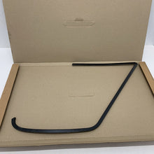Load image into Gallery viewer, GENUINE RENAULT SEAL GLASS LHR CL (7700797064)