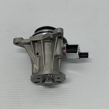 Load image into Gallery viewer, Genuine Land Rover Range Rover Water Pump lr089625